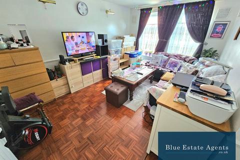 1 bedroom flat to rent, Lupin Close, West Drayton, UB7