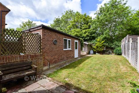 3 bedroom semi-detached house for sale, Gassons Road, Snodland, Kent