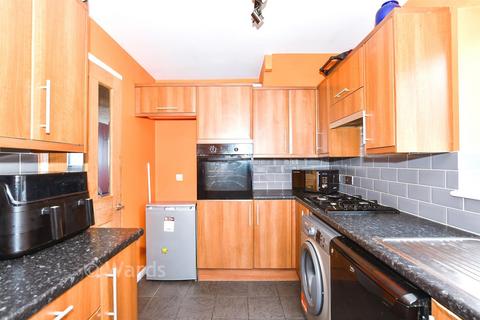 3 bedroom semi-detached house for sale, Gassons Road, Snodland, Kent