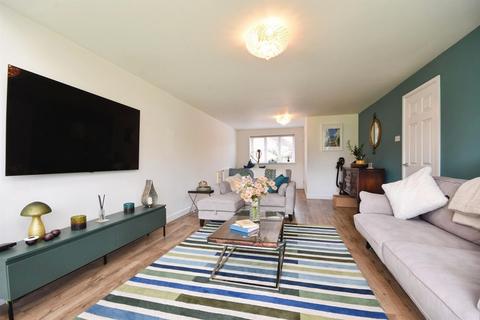 4 bedroom detached house for sale, Vermeer Ride, Chelmsford
