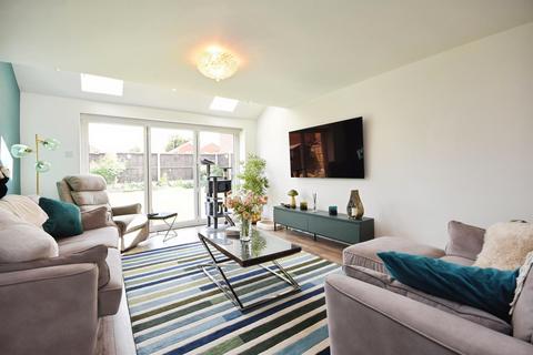 4 bedroom detached house for sale, Vermeer Ride, Chelmsford