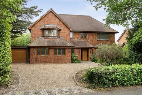 5 bedroom detached house for sale, Forest Road, East Horsley