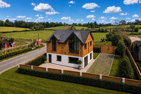3 bedroom detached house for sale, Ockley Lane, Hassocks BN6