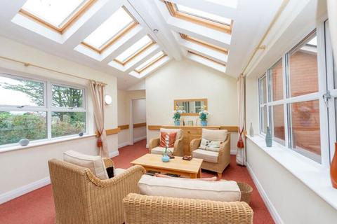 1 bedroom retirement property for sale, Canal Hill, Tiverton, Devon, EX16 4JD