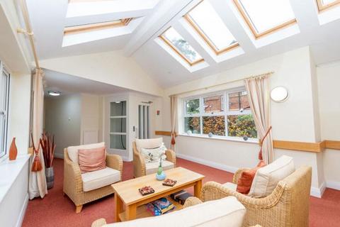1 bedroom retirement property for sale, Canal Hill, Tiverton, Devon, EX16 4JD