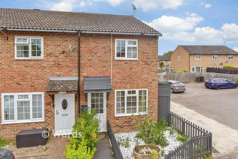 2 bedroom end of terrace house for sale, Falcon Way, Ashford TN23