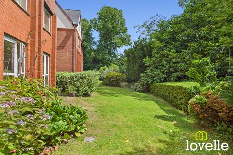 2 bedroom flat for sale, Shardeloes Court Newgate Street, Cottingham HU16
