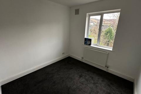 3 bedroom house to rent, Highthorn Road, Kilnhurst, MEXBOROUGH