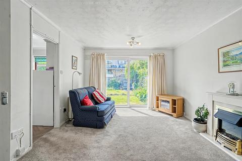 2 bedroom semi-detached bungalow for sale, Avondale Gardens, Gillingham