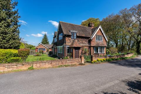 Westerham Hill, Westerham, Kent, TN16