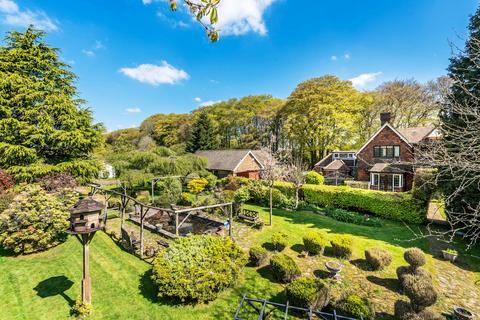 5 bedroom detached house for sale, Westerham Hill, Westerham, Kent, TN16