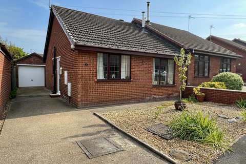 2 bedroom semi-detached bungalow for sale, 1 Buckingham Road Louth LN11 0YU