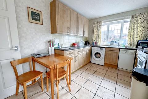 2 bedroom semi-detached bungalow for sale, 1 Buckingham Road Louth LN11 0YU