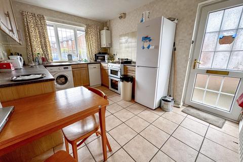 2 bedroom semi-detached bungalow for sale, 1 Buckingham Road Louth LN11 0YU