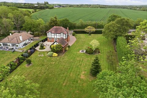 4 bedroom detached house for sale, Little Warley Hall Lane, Little Warley, CM13