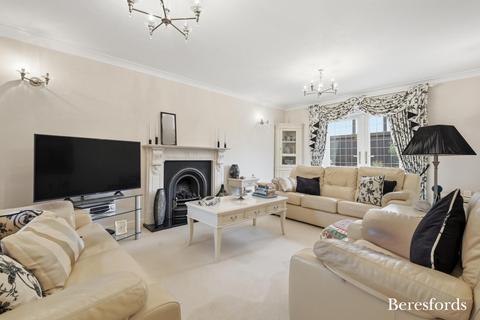 4 bedroom detached house for sale, Little Warley Hall Lane, Little Warley, CM13