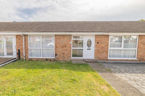 2 bedroom bungalow for sale, Grasmere Road, Kennington, Ashford, Kent, TN24