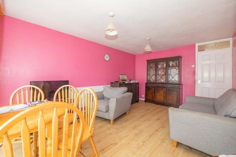 2 bedroom bungalow for sale, Grasmere Road, Kennington, Ashford, Kent, TN24