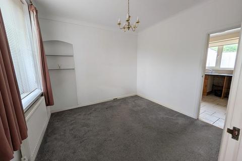 3 bedroom detached house for sale, Penscynor, Cilfrew, Neath, Neath Port Talbot.