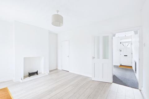 2 bedroom house to rent, Stafford Street, Swindon SN1