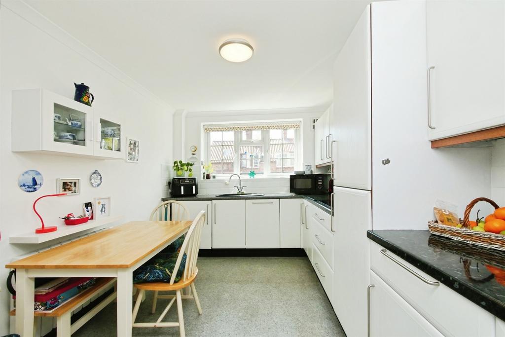 Arncliffe Mews, York - View 6
