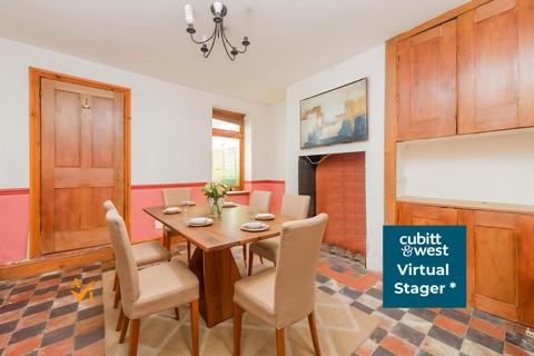 2 bedroom semi-detached house for sale, Grovehill Road, Redhill, Surrey