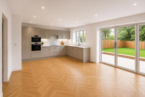 4 bedroom detached house for sale, Baltic Road, Tonbridge