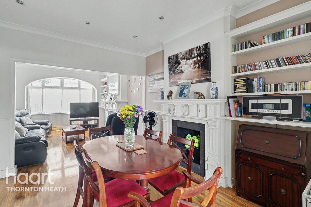 Dining room, fireplace