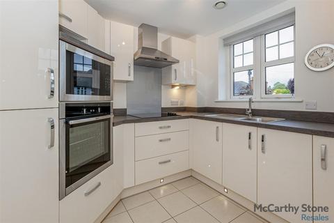 1 bedroom apartment for sale, St. Lukes Road, Maidenhead, Berkshire. SL6 7AJ