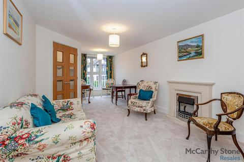 1 bedroom apartment for sale, St. Lukes Road, Maidenhead, Berkshire. SL6 7AJ