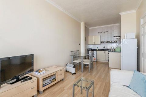 1 bedroom flat for sale, Princess Margaret Road, East Tilbury, Tilbury, Essex, RM18