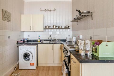 1 bedroom flat for sale, Princess Margaret Road, East Tilbury, Tilbury, Essex, RM18