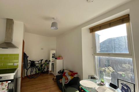 1 bedroom flat to rent, Walter Road, Swansea, SA1
