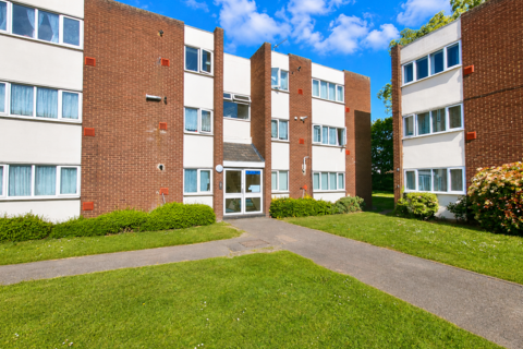 2 bedroom apartment for sale, Sandown Close,  Hounslow, TW5