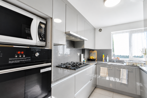 2 bedroom apartment for sale, Sandown Close,  Hounslow, TW5