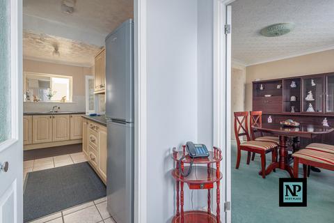 3 bedroom semi-detached house for sale, Barn Close, Dordon, B78