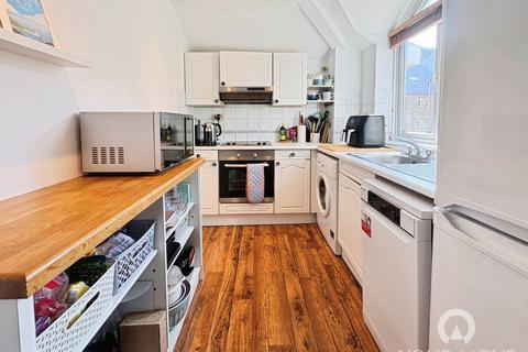 1 bedroom flat for sale, Clifton Road, Kent DA11