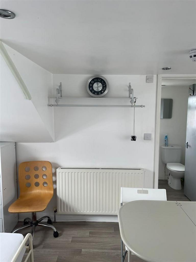 Apartment in Bournemouth - View 2