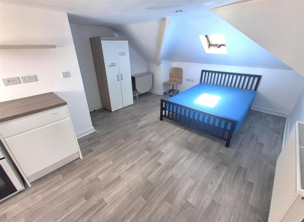 Apartment in Bournemouth - View 6
