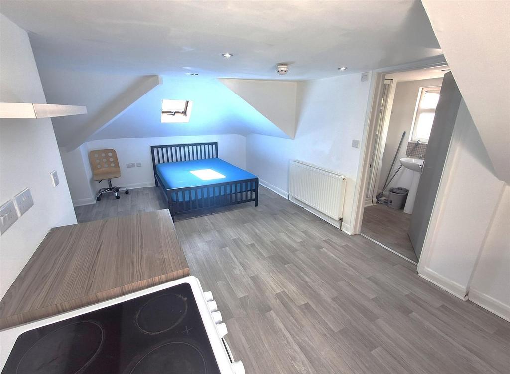 Apartment in Bournemouth - More