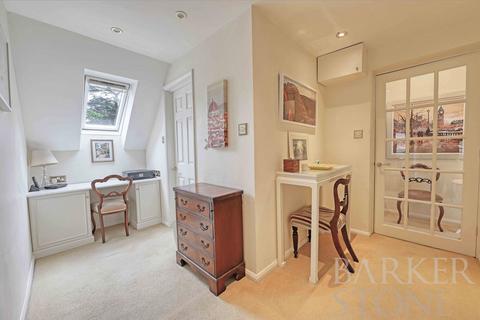 2 bedroom flat for sale, Riversdale, Bourne End, SL8