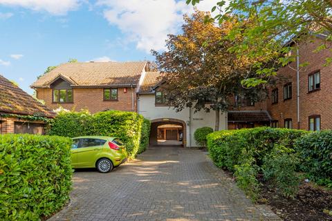 Princes Road, Weybridge, KT13