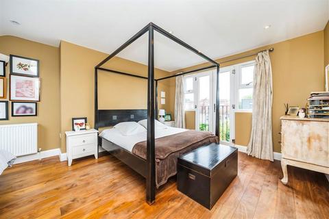 4 bedroom house for sale, Holmside Road, London SW12