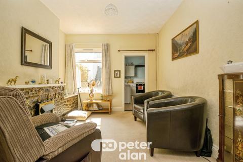 undefined, Groveside Villas, Pontypool