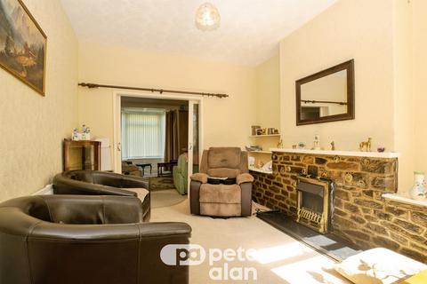 undefined, Groveside Villas, Pontypool