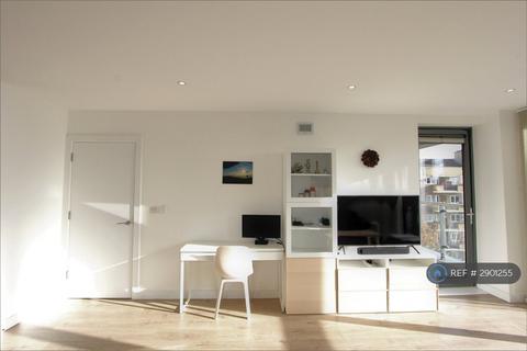 1 bedroom flat to rent, St Paul's Way, London, E3