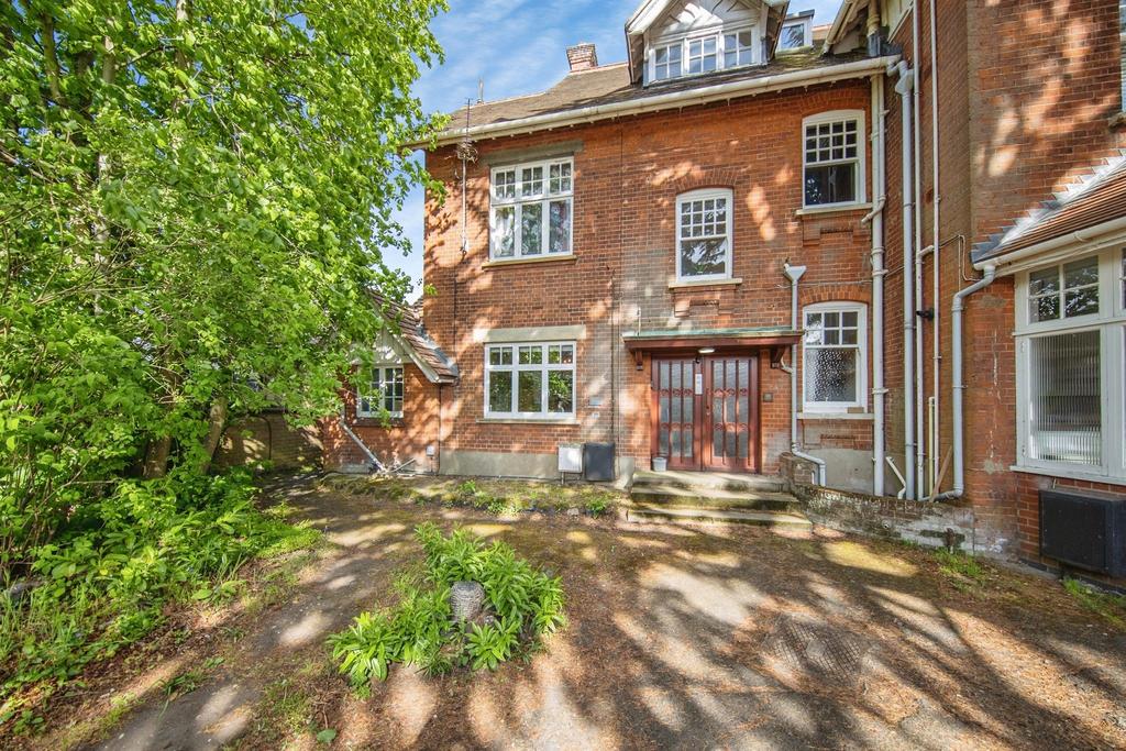 1 bedroom apartment for sale