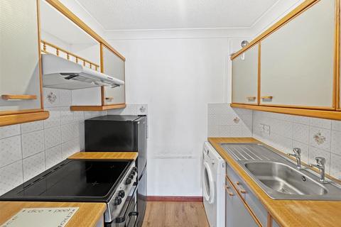 1 bedroom flat to rent, Westfield Lane, Cambridge CB4