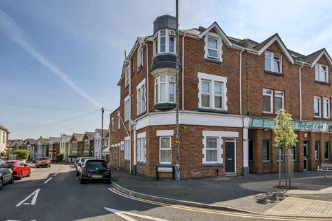 Studio - Seabourne Road, Bournemouth BH5