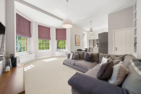 2 bedroom flat for sale, Glanville Way, Epsom, KT19